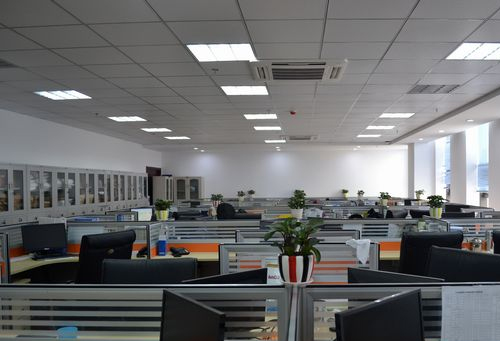 電動葫蘆在不同演播室使用燈光的吊掛形式有哪些？:電動葫蘆